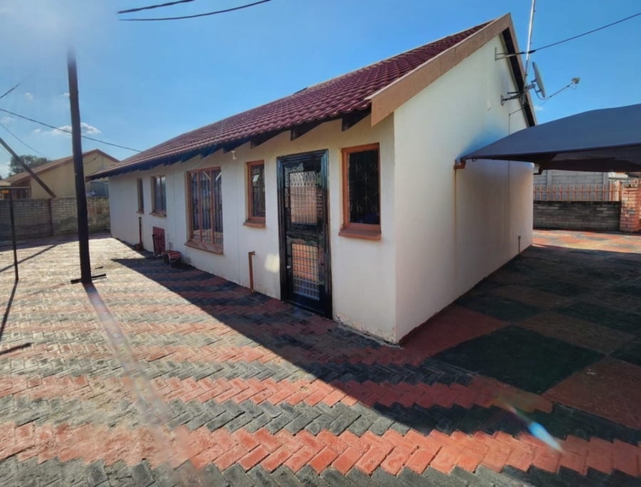 3 Bedroom Property for Sale in Boitekong North West
